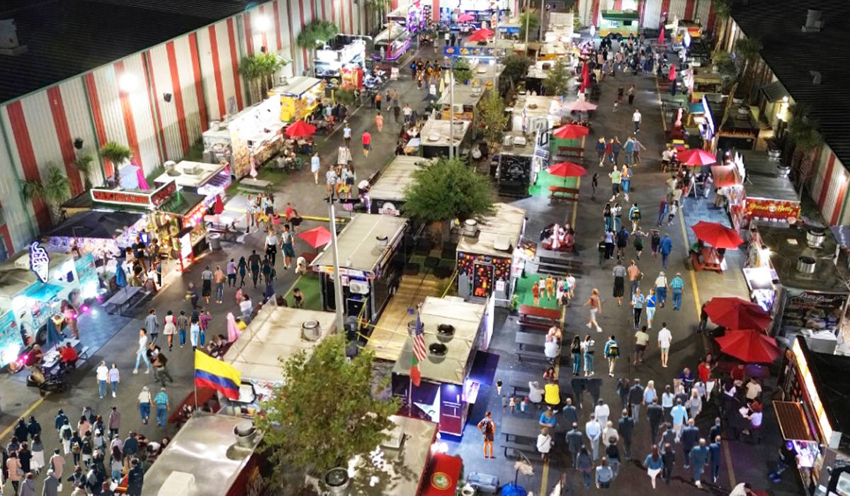 Top view of Food Trucks Heaven, Kissimmee’s popular food truck park with Latin street food and family-friendly atmosphere.